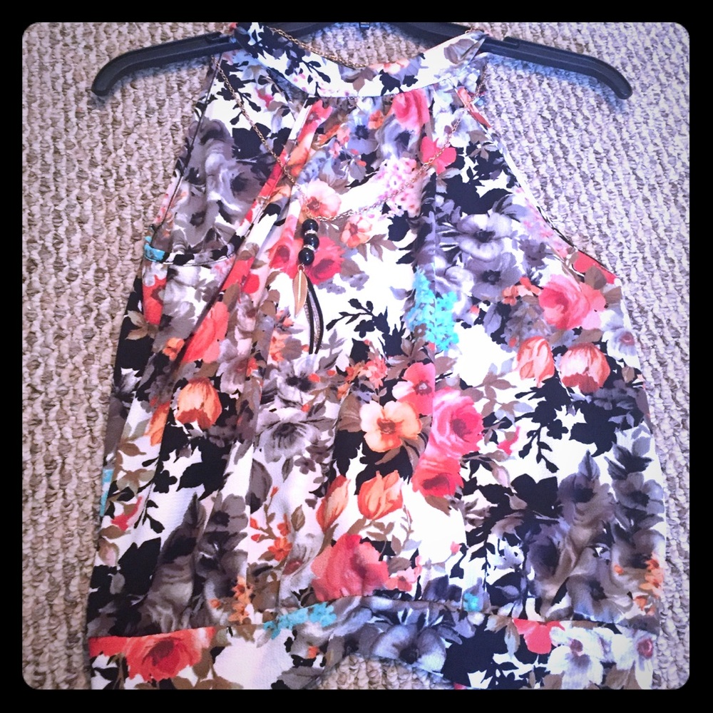 Casual and dressy shirt